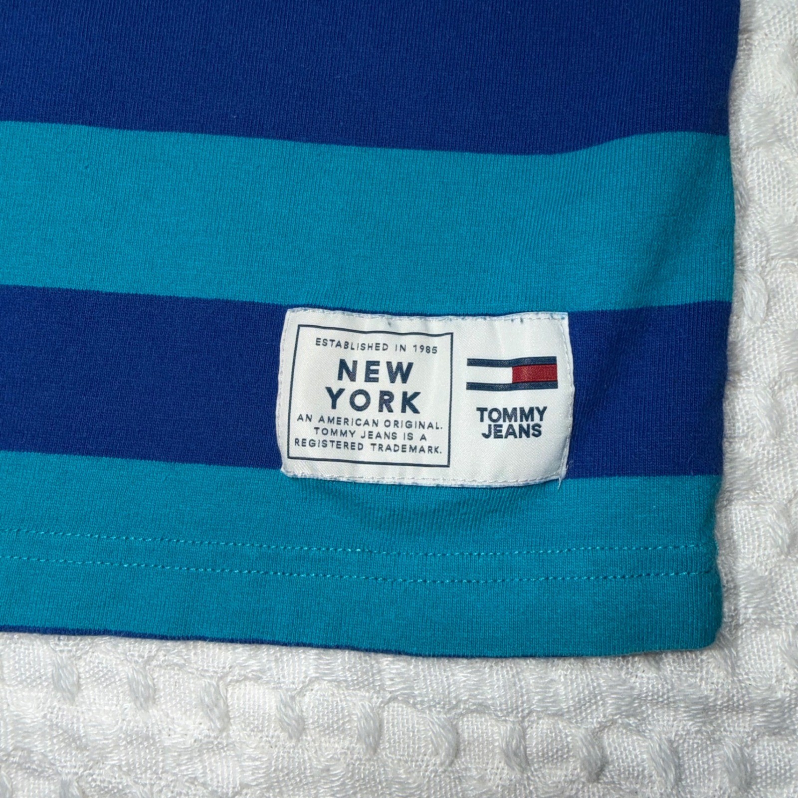 Vintage Tommy Jeans Mens XL Blue Striped Short Sleeve Script Boxy Logo T-Shirt gallery