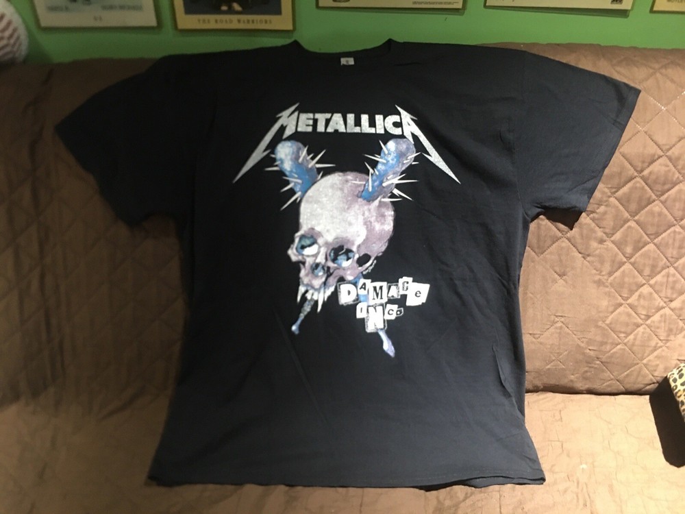 Metallica TShirt – Size XL – 2 Sided: Damage Inc / Historia – Pushead READ INFO