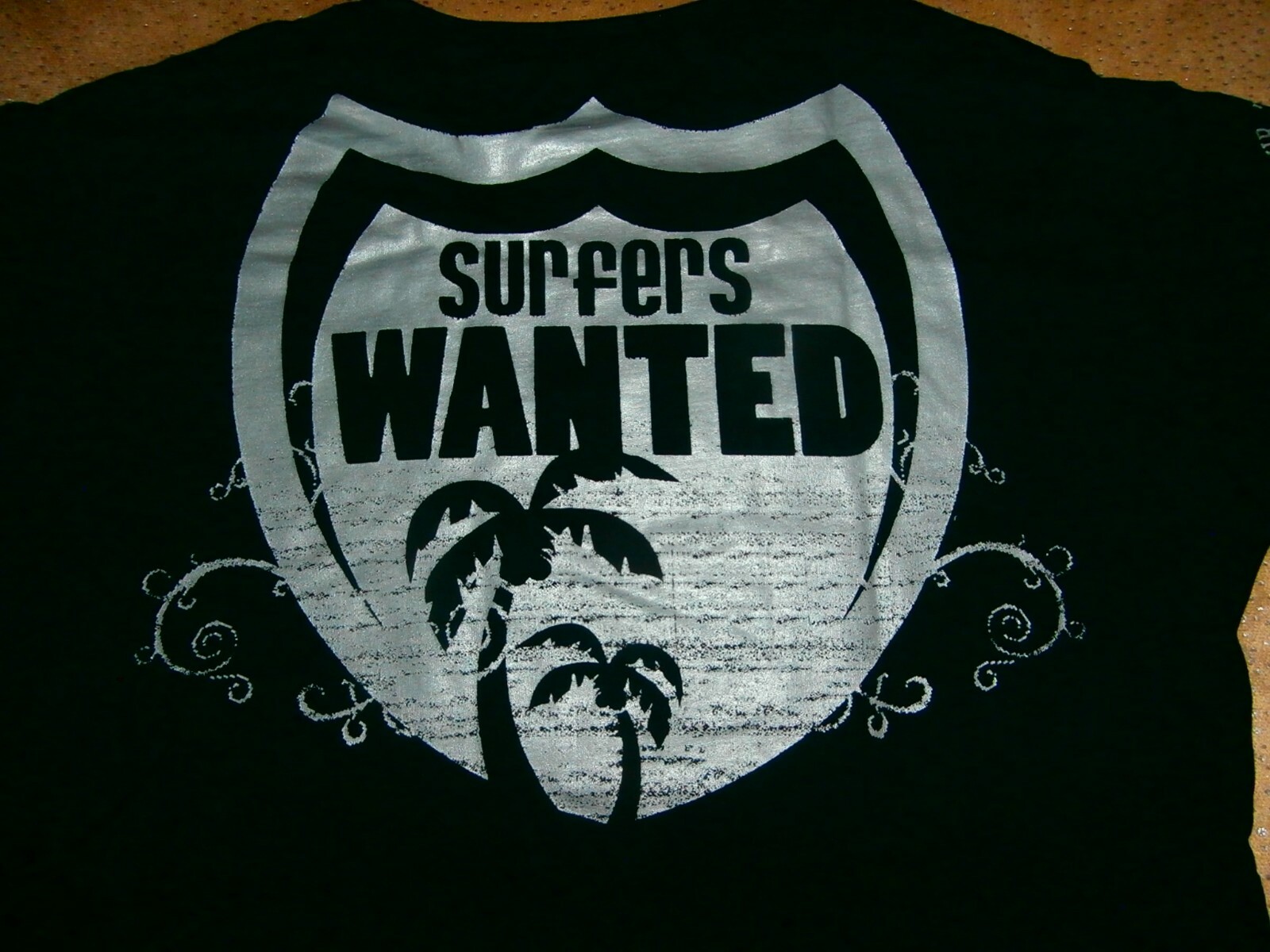 SURF CLUB 1999 - 2006 T-Shirt DEFT MADE IN MELBOURNE AUSTRALIA SURFERS WANTED gallery