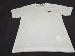 NEW COMME des GARCONS PLAY CDG Embroidered Red Heart White Tshirt Small