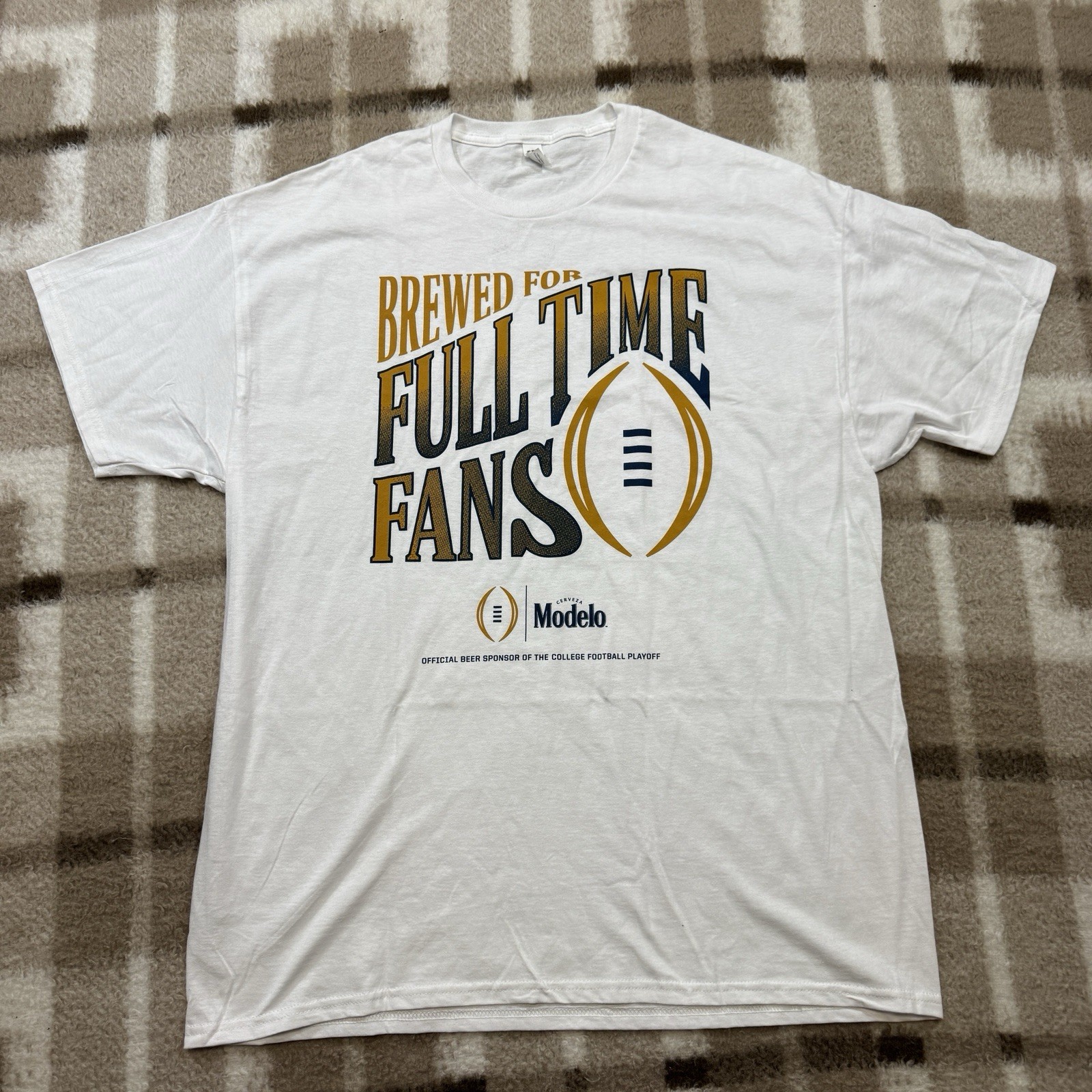Modelo Football White T Shirt Mens Size XL Cerveza Brewed For Full Time Fans gallery