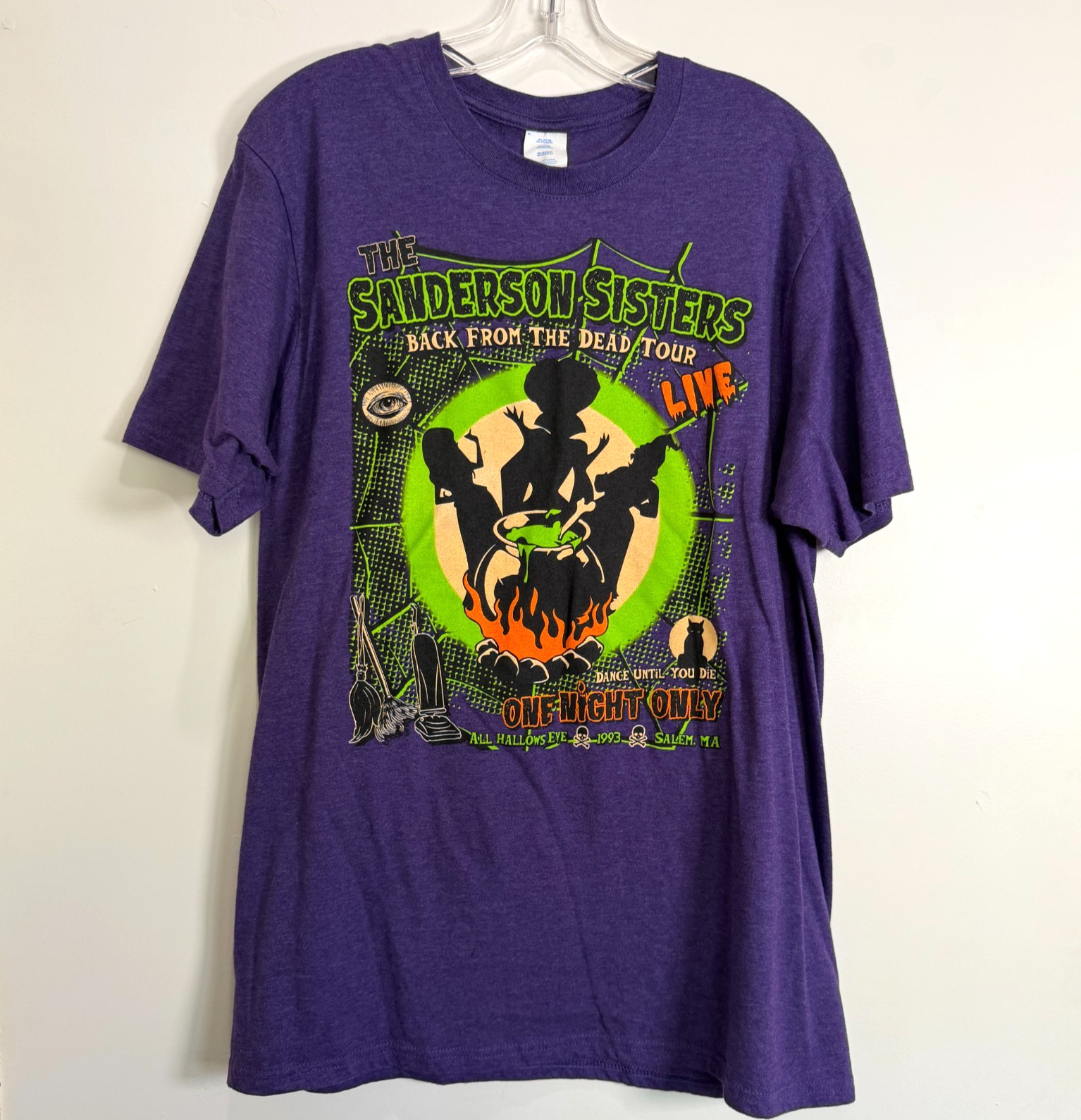 Disney Sanderson Sisters Hocus Pocus T-Shirt Size Large