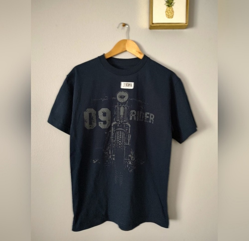 Shirt graphic size Medium SUNA color Blue Short Sleeve New Unisex 100% new