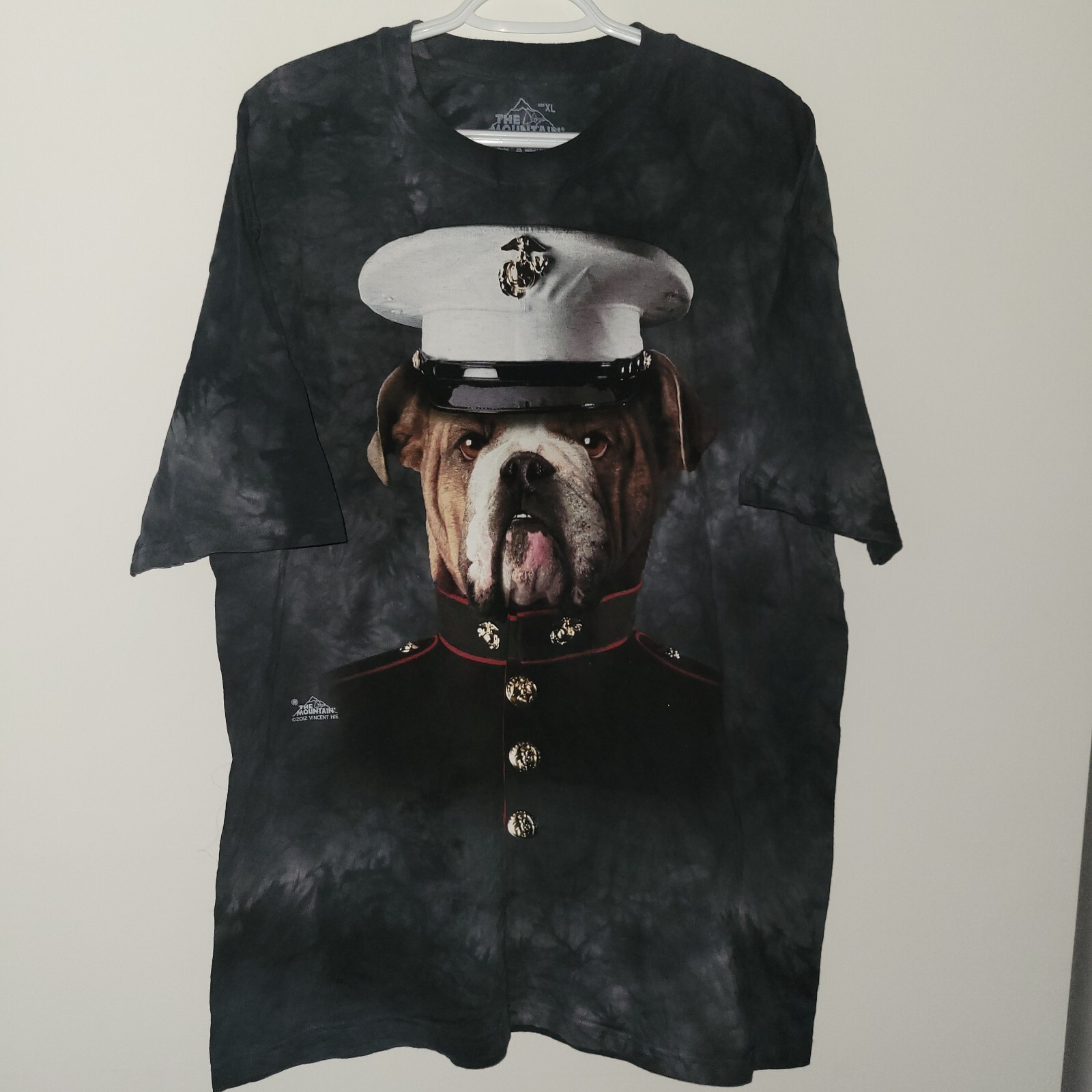 The Mountain Marine Dog Short Sleeve T-Shirt Men’s Size XL Gray Black Tie Dye