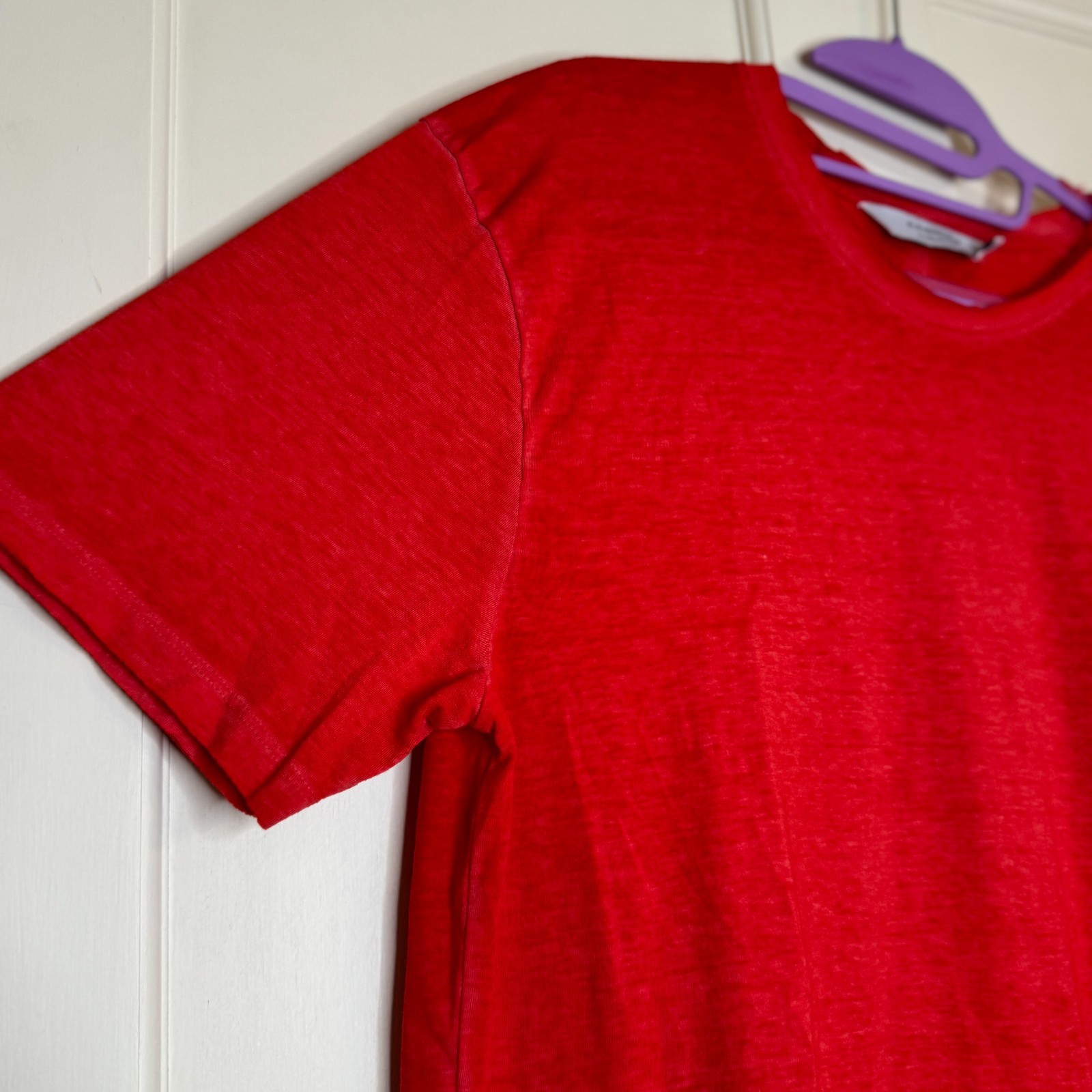 ELEVENPARIS Semi Sheer Raw Neckline and Hem Red Crewneck Tee Men’s Medium gallery