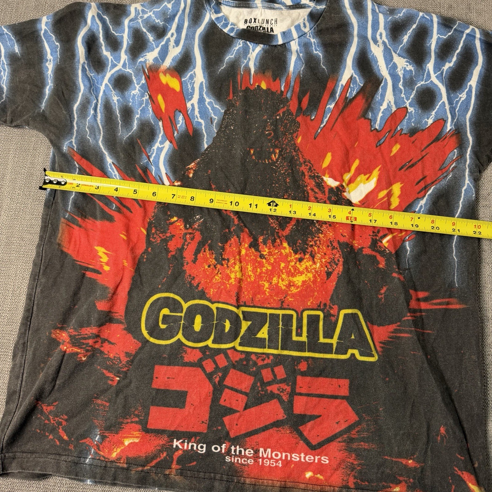 Godzilla Lightning Shirt Medium BoxLunch Exclusive King of the Monsters Japanese gallery