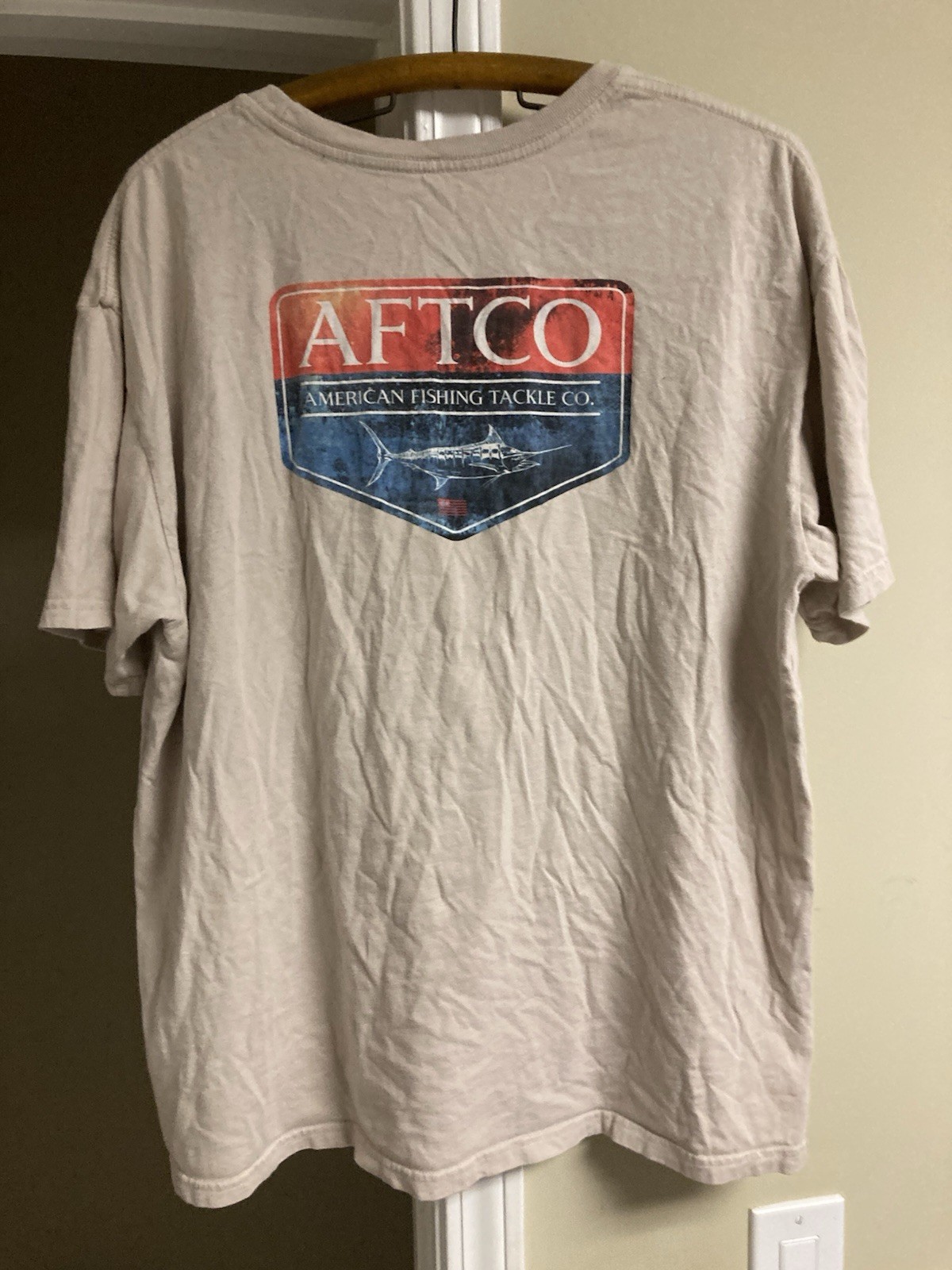 Men's AFTCO Size XL T shirt Front Pocket, 100% Cotton, Tan USA Made gallery