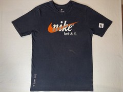 Nike Tee Just Do It Swoosh Logo Tee Black Size L Short Sleeve 100% Cotton