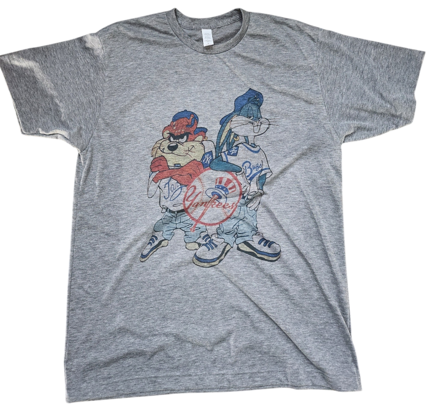 New York Yankees Looney Tunes Taz Bugs Color Vintage GrayT-Shirt baseball