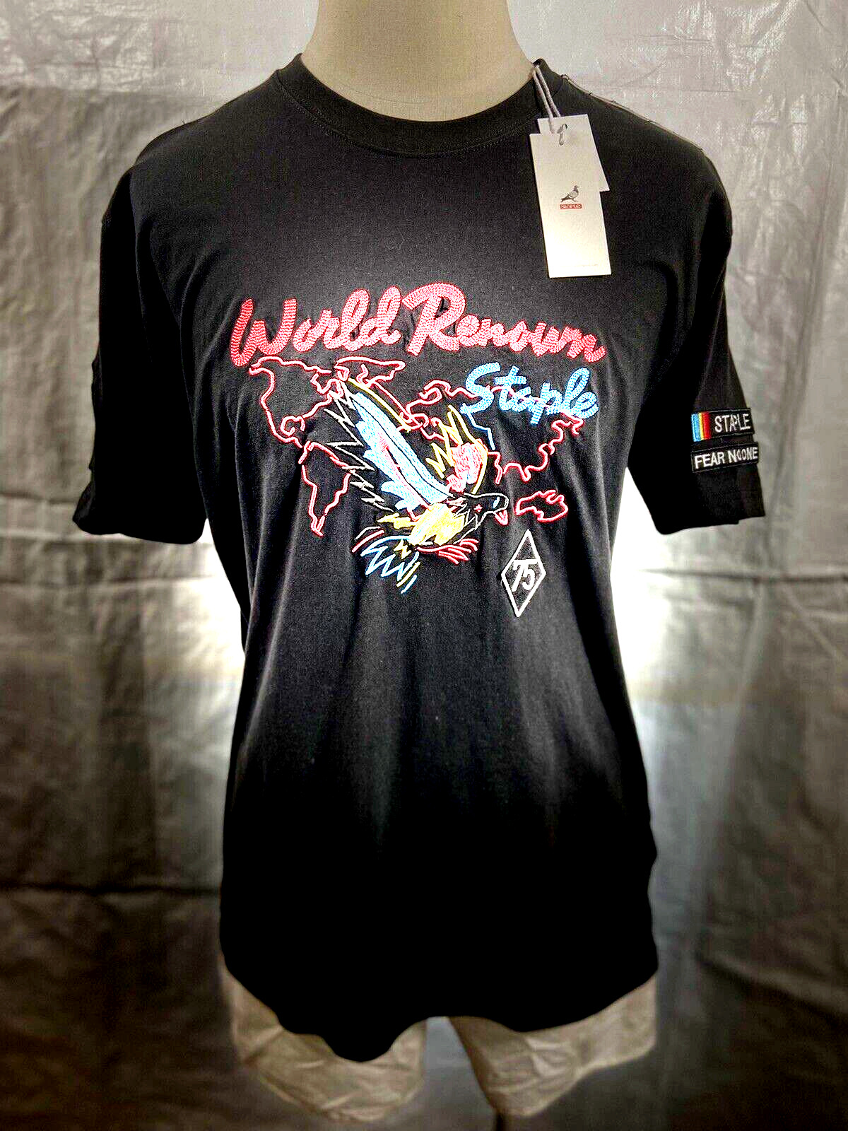 STAPLE WORLD RENOWN 75 Pigeon Men's 2XL Black Graphic Shirt Skater MSRP $42 gallery