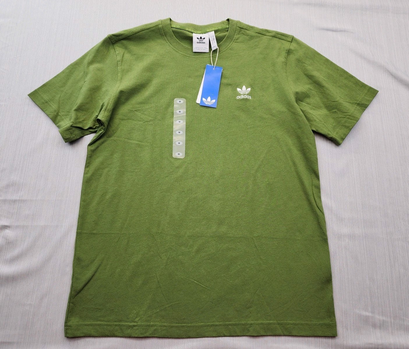 New Men's Adidas Trefoil Essentials Tee Shirt Size Medium Mens Tech Olive gallery