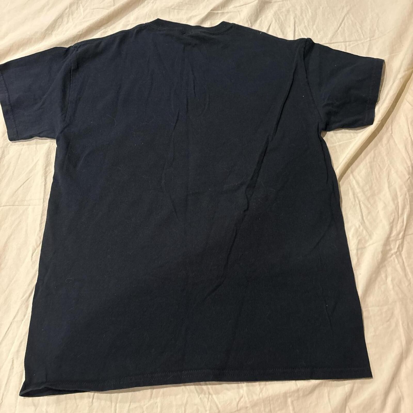 Gildan Men's Black and Navy Tshirt gallery