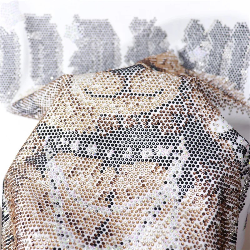 New Men Fashion Diamond Bear Rhinestones Luxury Black White T-Shirt High Quality gallery