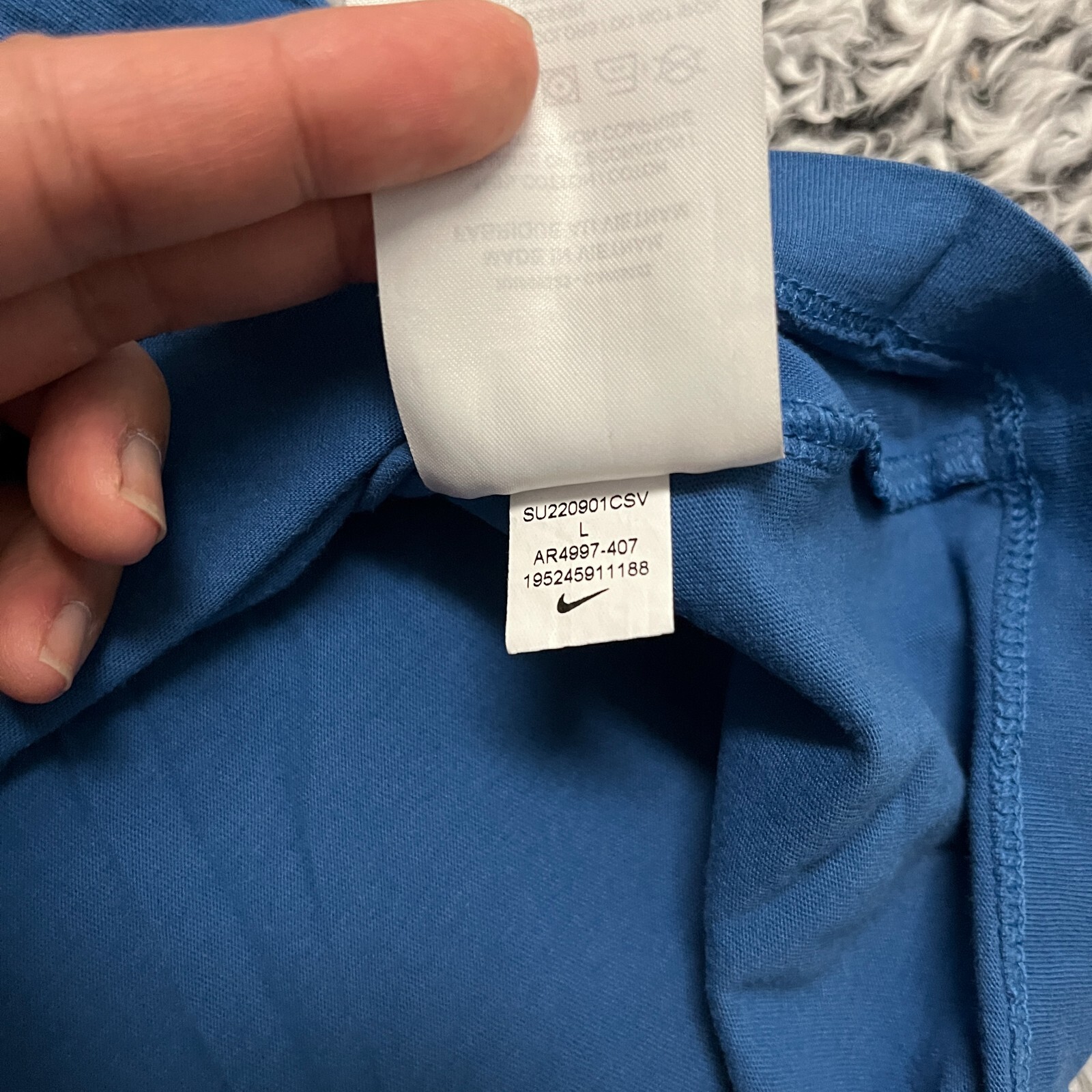 Nike Shirt Adult Large Blue White Logo Swoosh Activewear Short Sleeve Casual Men gallery