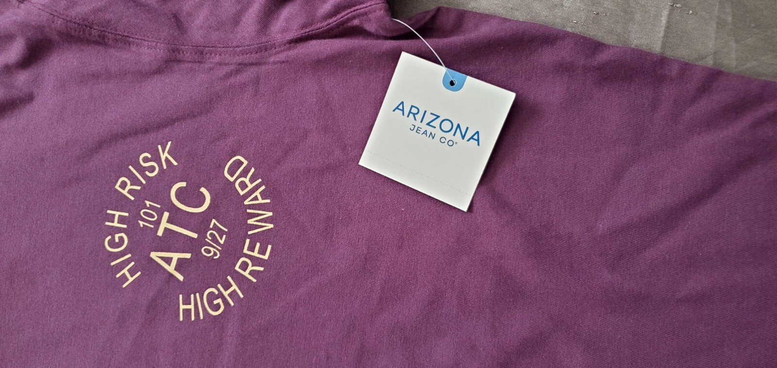 Arizona Jean co Mens High Rise High Reward Long Sleeve T-Shirt Tee 2 sided NWT gallery