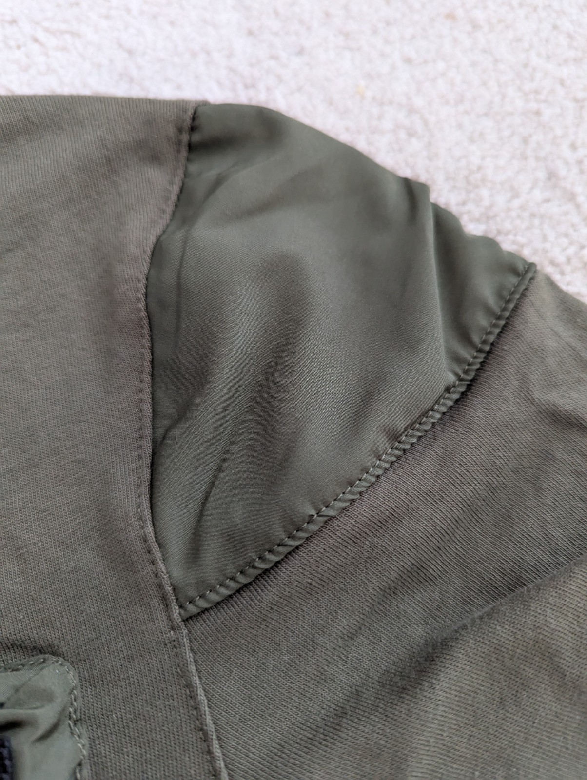 Urban ID Rare Military Green Men's T-shirt With Pocket And Capped Shoulder Sz S gallery