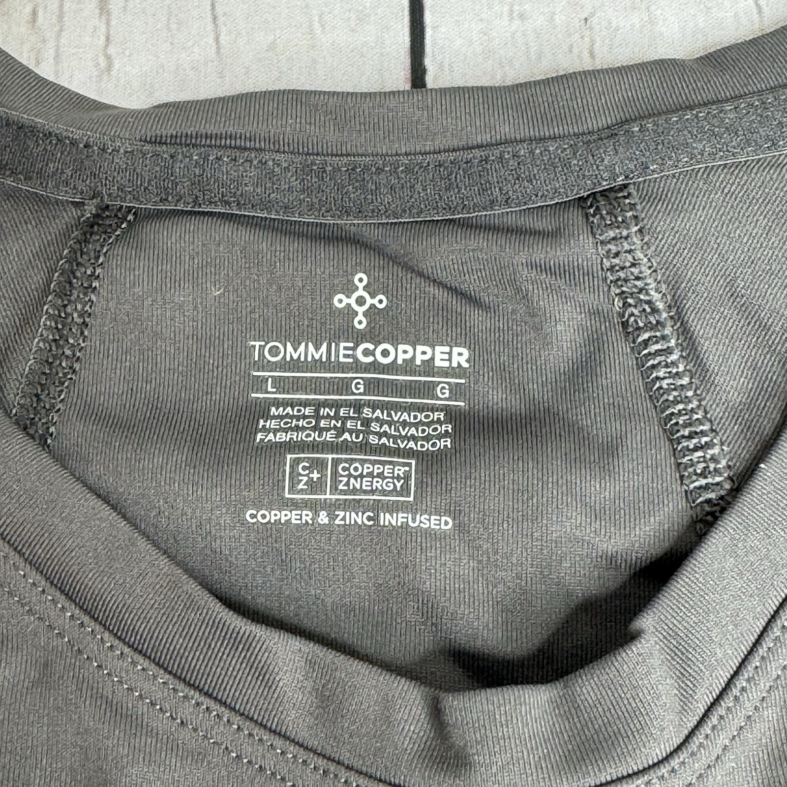 Tommie Copper Compression Shirt Mens Large 0873MR Shoulder Support Black Tee gallery