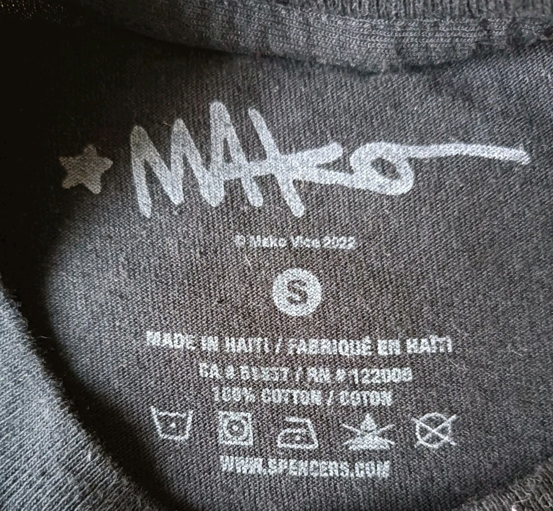Mako Vice T-Shirt Men's Size Small Graphic Print Black Anime Shirt gallery