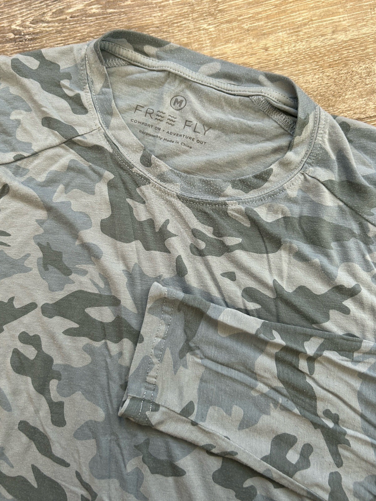 Free Fly Mens Camo Print Performance Bamboo Long Sleeve T Shirt Lightweight Sz M gallery