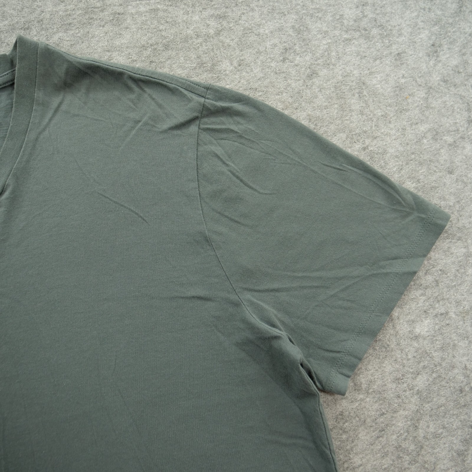 Vince Shirt Mens Medium Gray V Neck Short Sleeve Pima Cotton Casual gallery