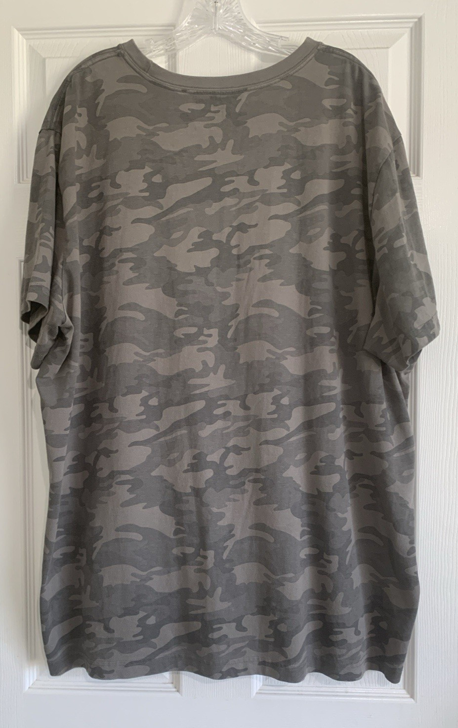 Life Is Good Crusher Tee Mens XXXL Gray Camo Short Sleeve Fish More Worry Less gallery