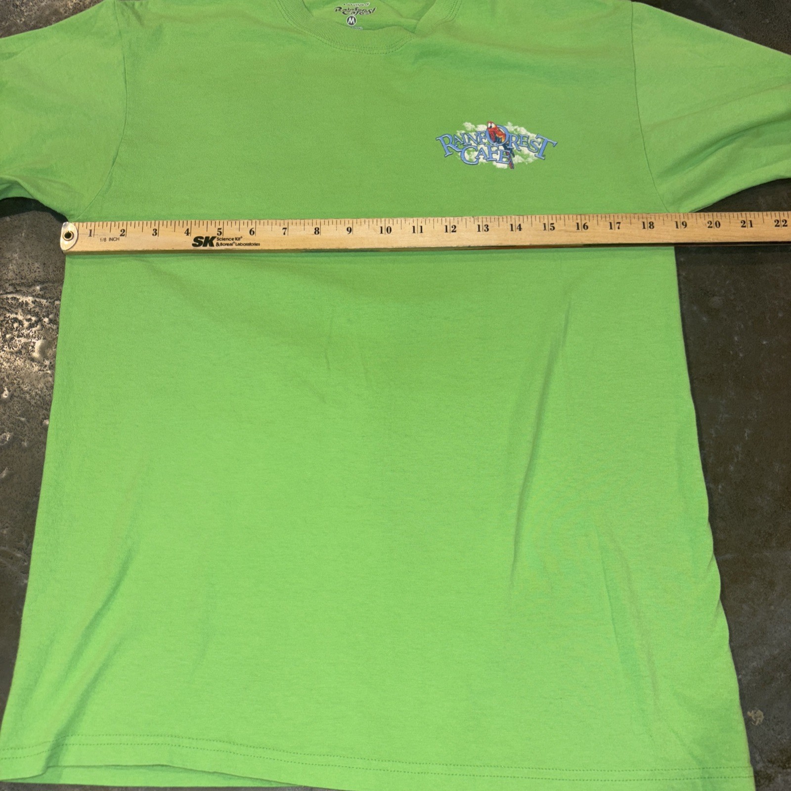 Rainforest Cafe Shirt Mens Medium Green Parrot Orlando Souvenir Graphic Tee gallery
