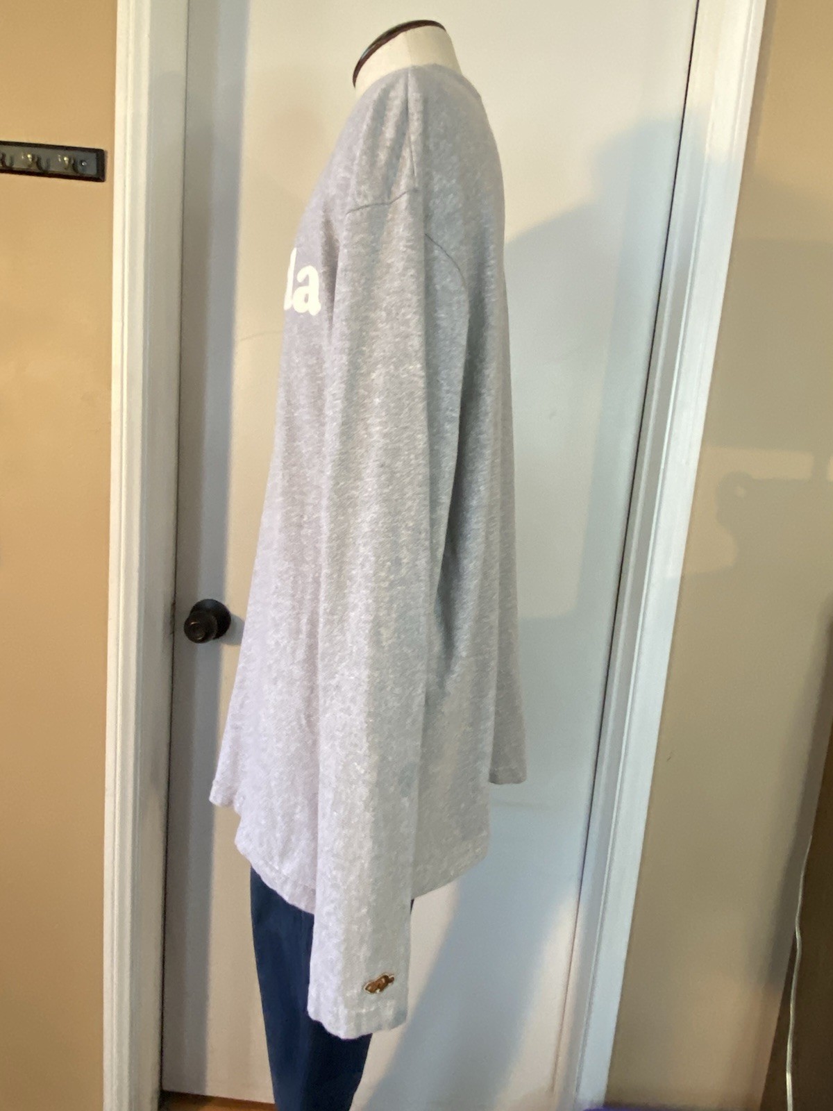 Roots Canada True Strong Free Long Sleeve Shirt Adult Large Gray XL gallery