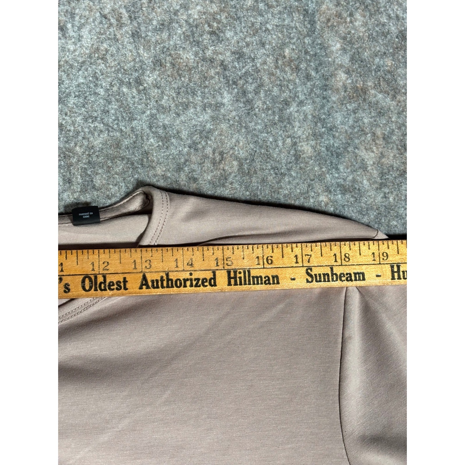 Cuts Henley Curvew-Hem Long Sleeve Shirt Mens XL Tan Stretch Casual Top gallery