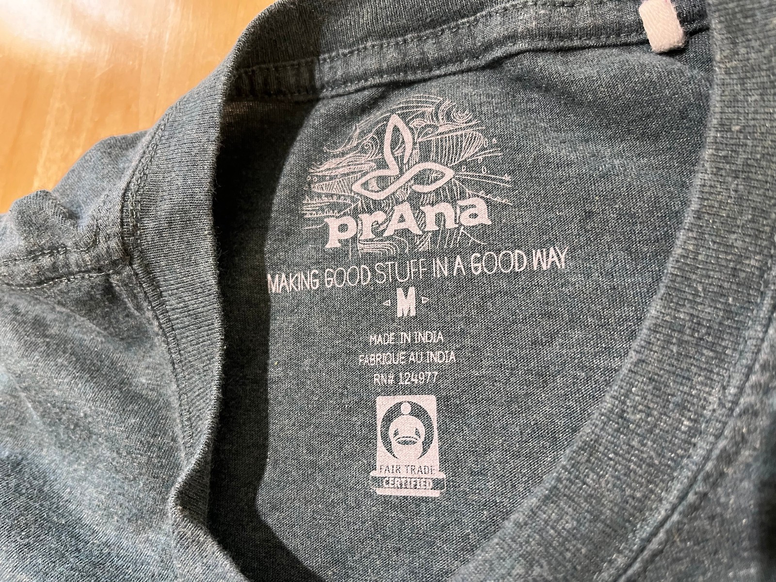 Prana Bear Hug Graphics Blue Tshirt - Men's sz M gallery