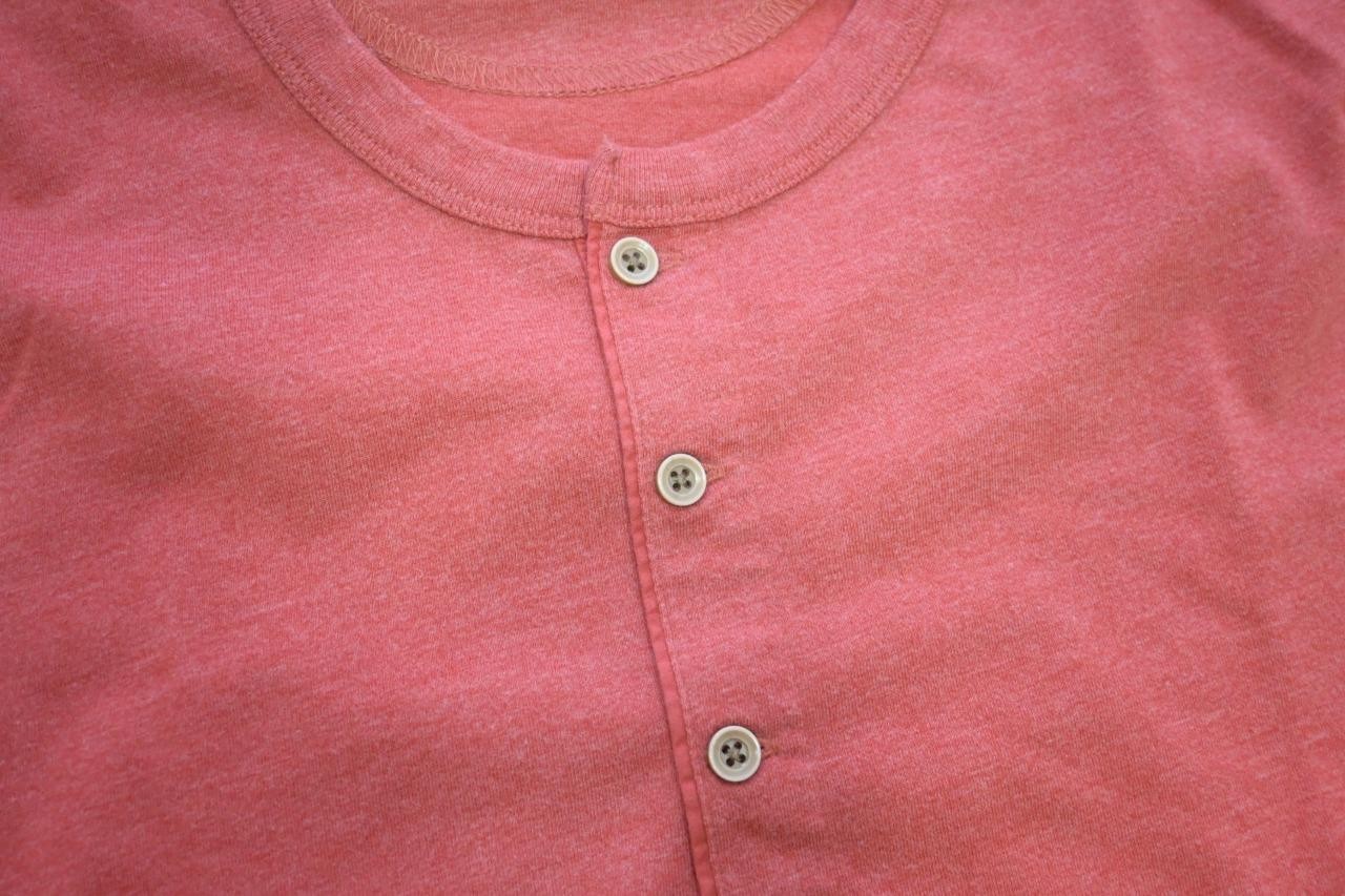 UntuckIt Henley Tee Shirt Red Cotton Poly Blend Long Sleeve Mens Size Large gallery