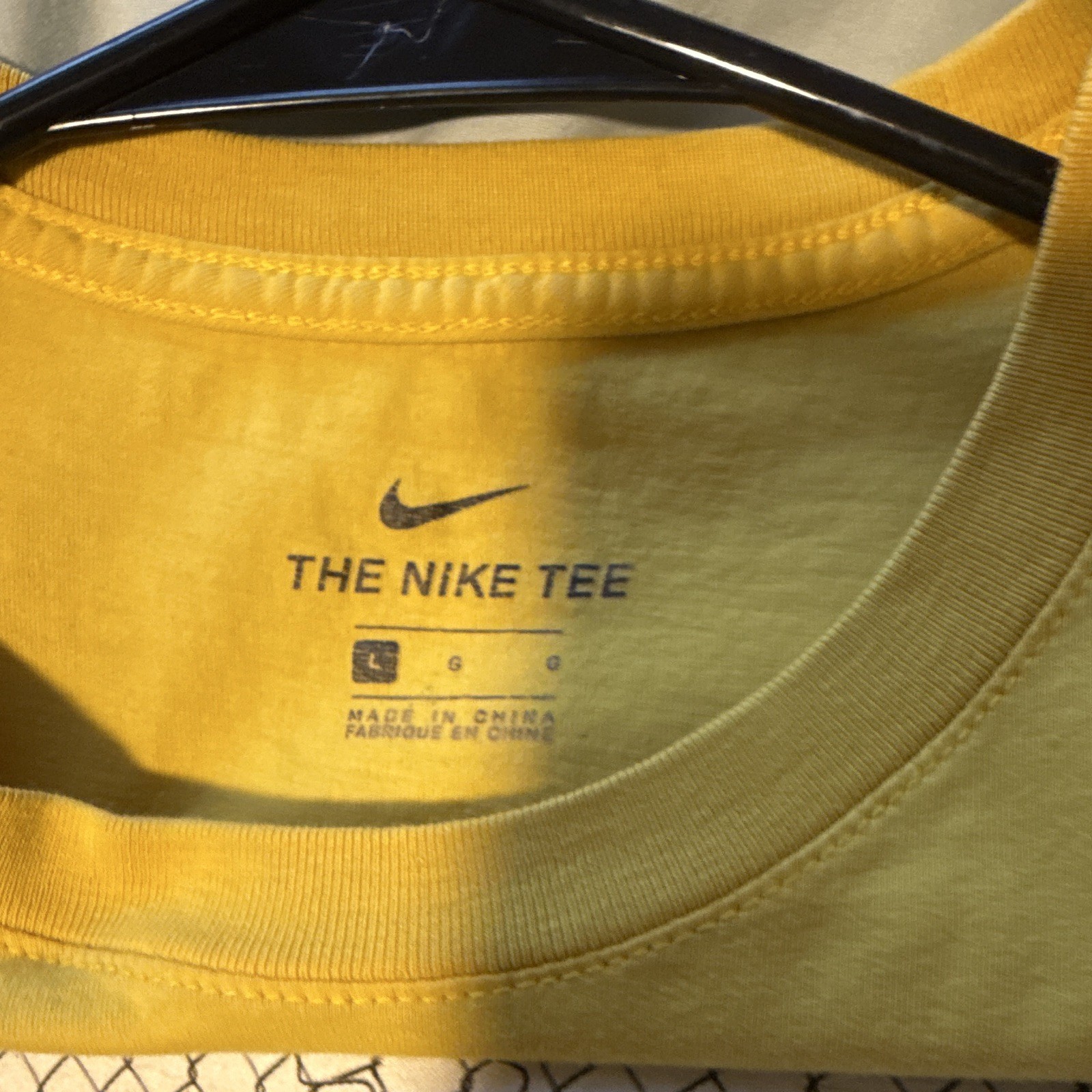Nike Air The Nike Tee Men's L Yellow Graphic Logo Crew Neck Short Sleeve T-Shirt gallery