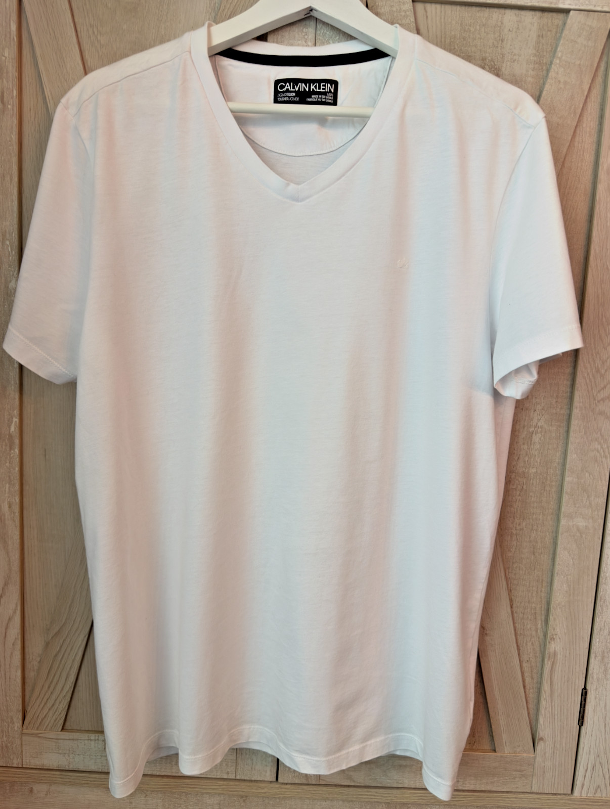 Calvin Klein Liquid Touch V-neck Mens T-shirt 100% Cotton Large White Great Cond gallery