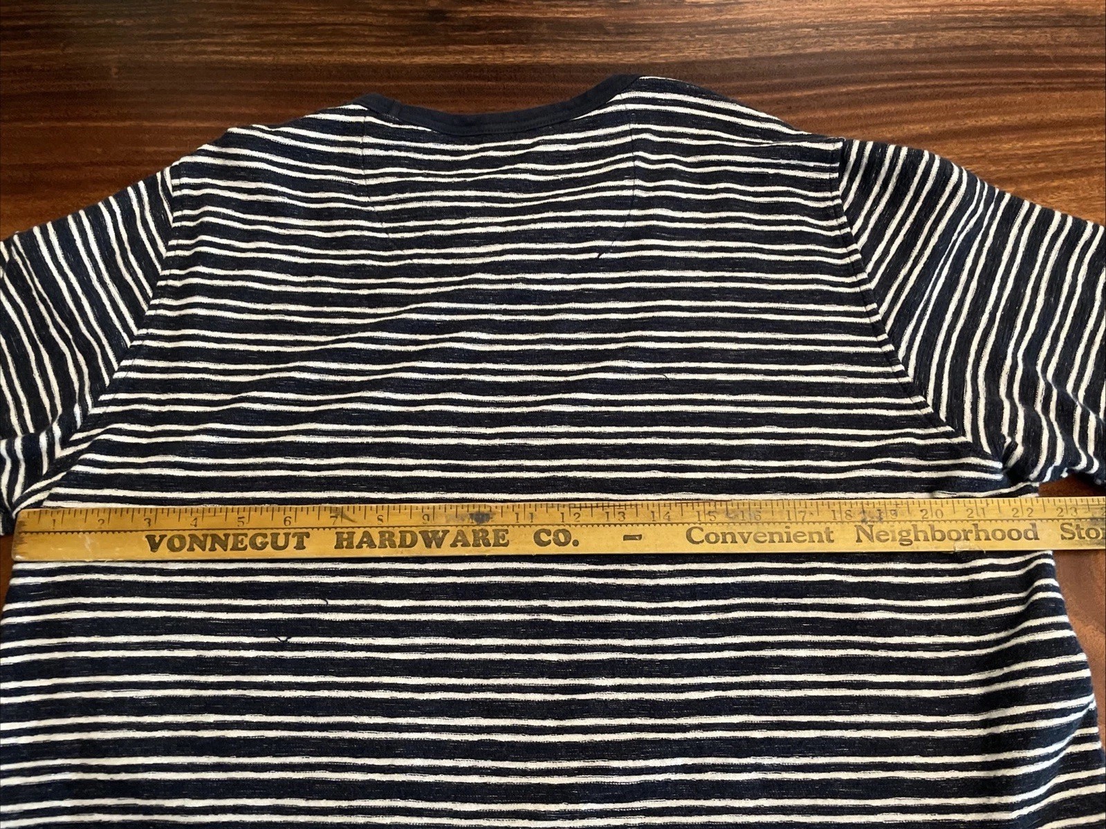 Common People T-Shirt Men's XL Navy Striped NWT Short Sleeve Super Soft Crew gallery