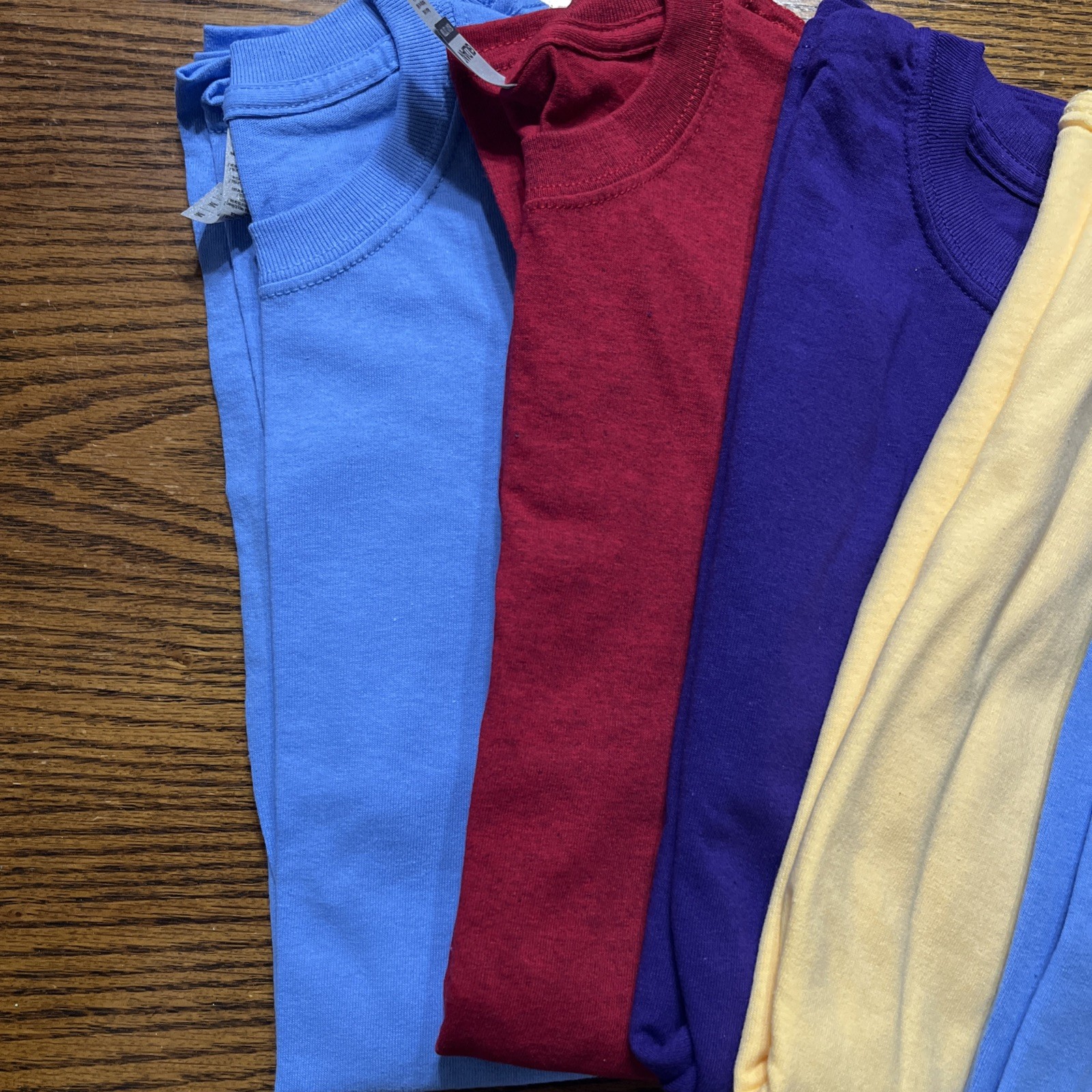 Gilden Heavy Cotton T-shirts Multicolors Size Medium No Pocket Set Of Five gallery