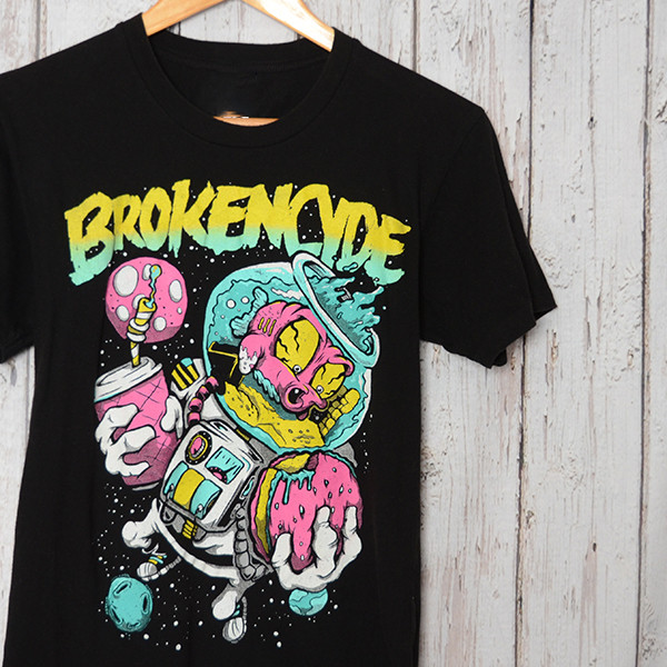 Vintage BROKENCYDE T-shirt shoulder width Tour Full Size BL344