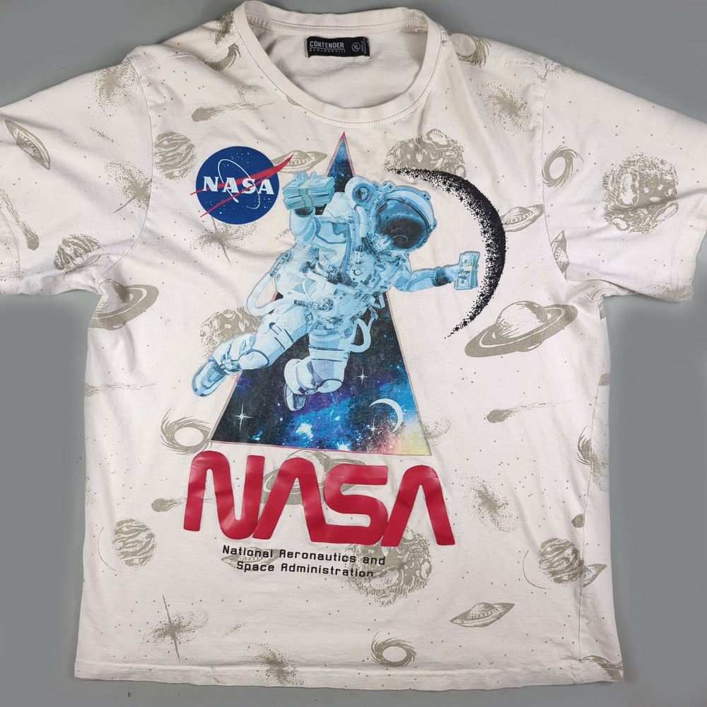 NASA Spaceman Astronaut AOP White T-Shirt Size XL 42-Inch Chest