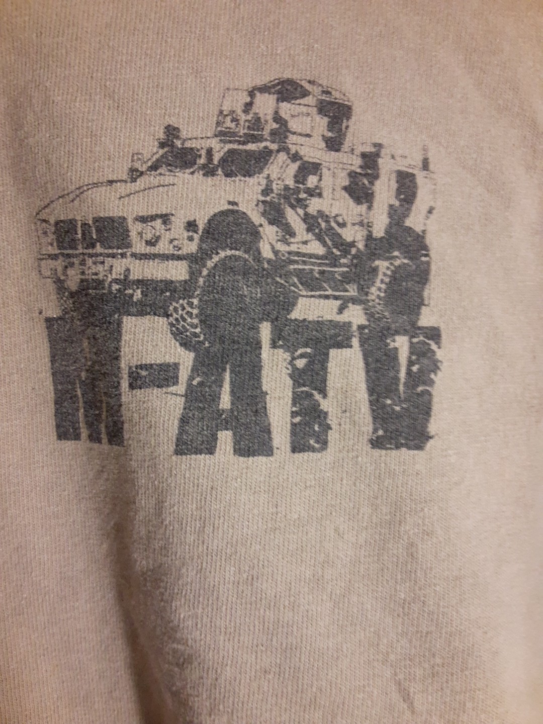 Oshkosh Defense 3XL Large Desert Sand Pre-owned T Shirt good Condition gallery