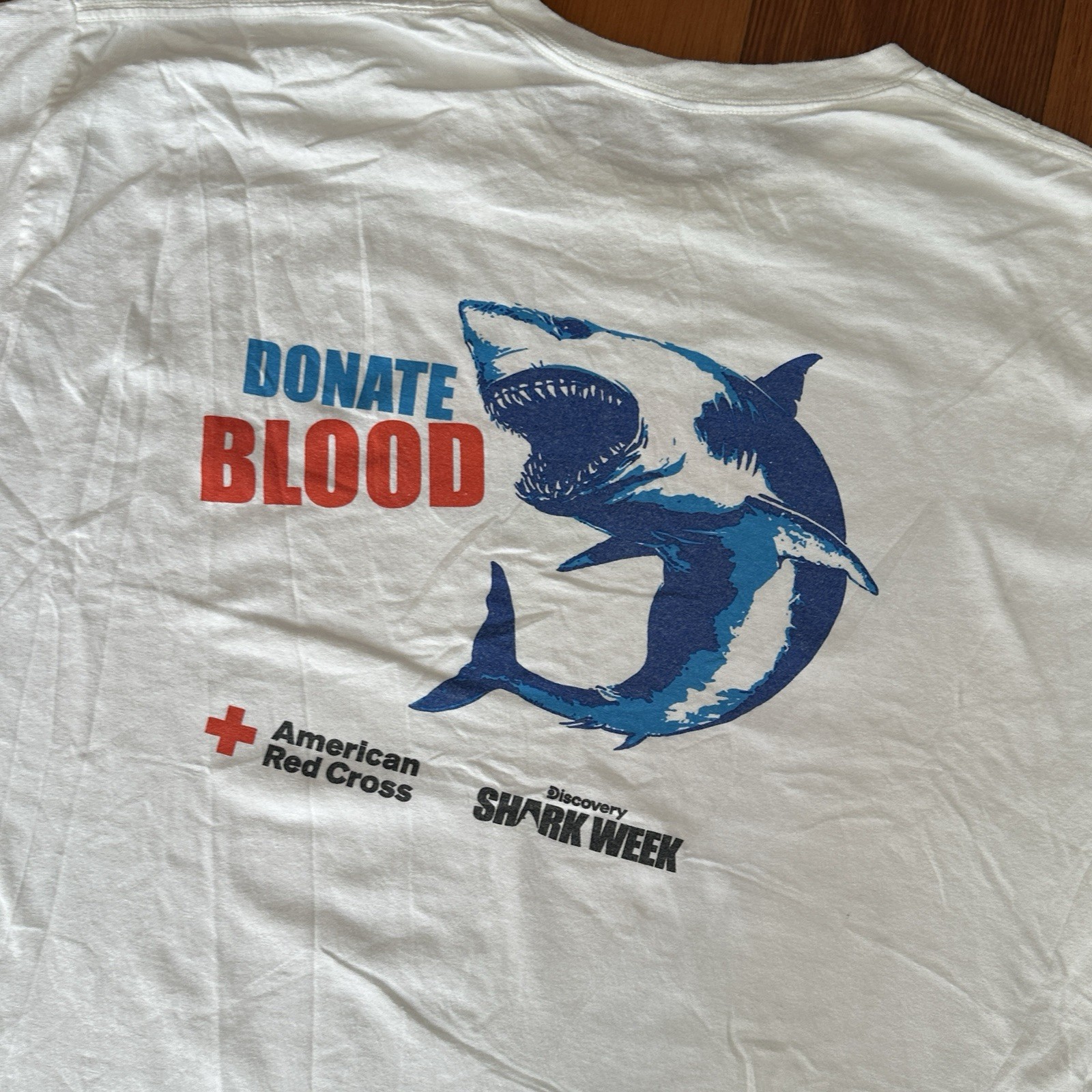 Vintage Donate Blood Shark Week Discovery Channel T-Shirt Size XL gallery
