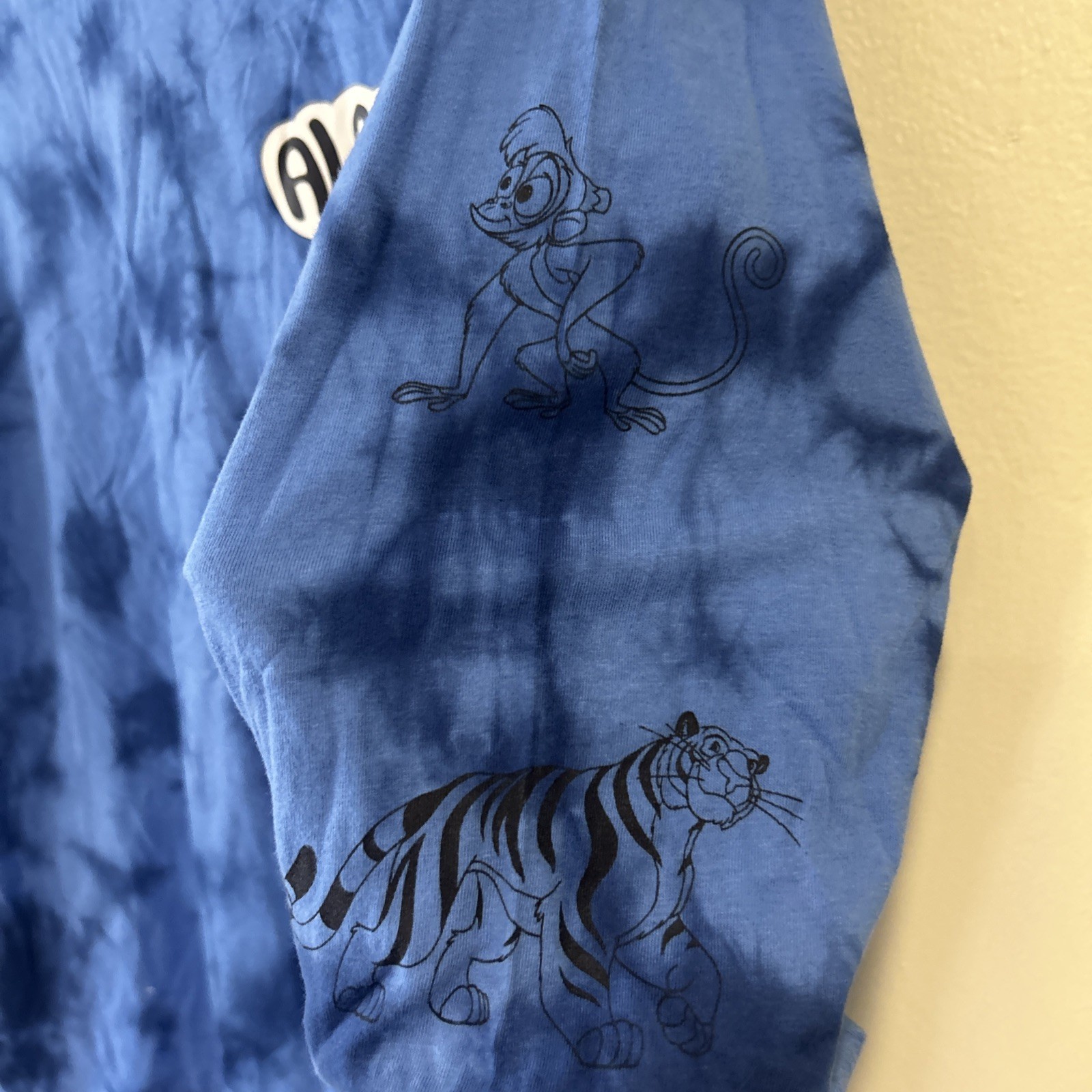 Disney Aladdin Balcony Scene Tie-Dye Blue Long Sleeve T-Shirt Medium gallery