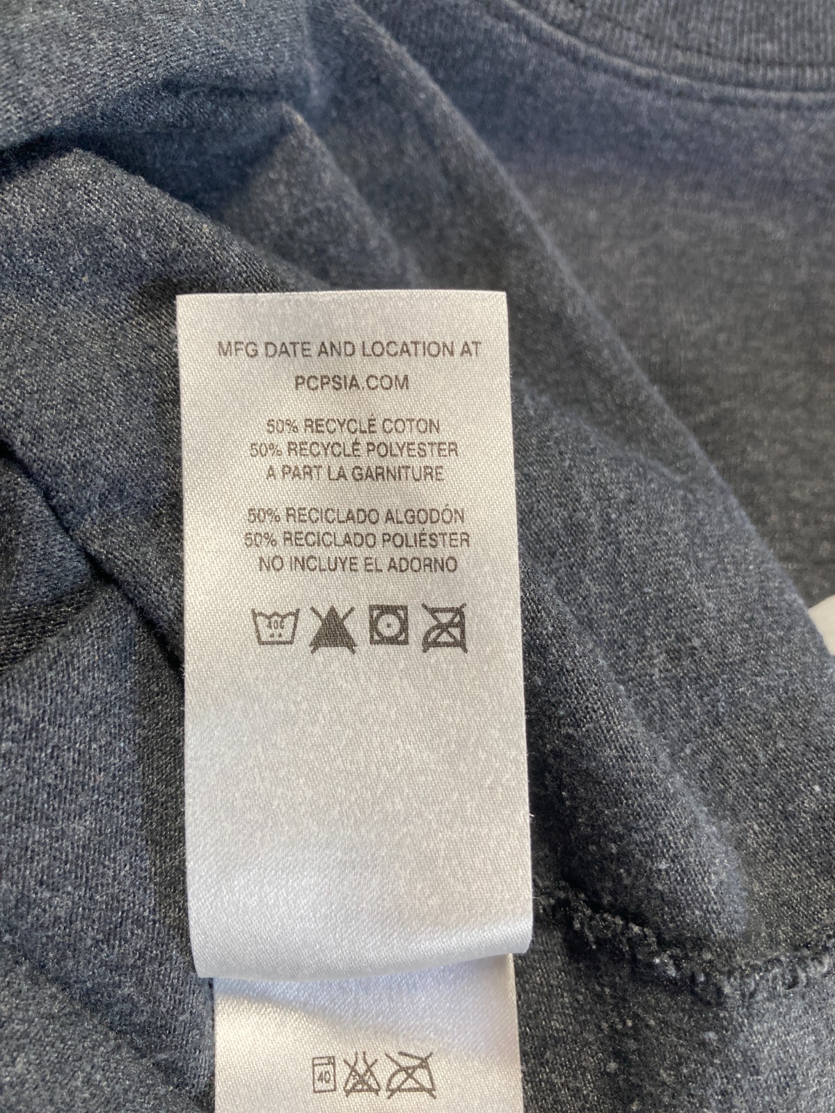 Patagonia Mens Size M Recycled Cotton Poly Gray Logo Short Sleeve Tee Shirt gallery