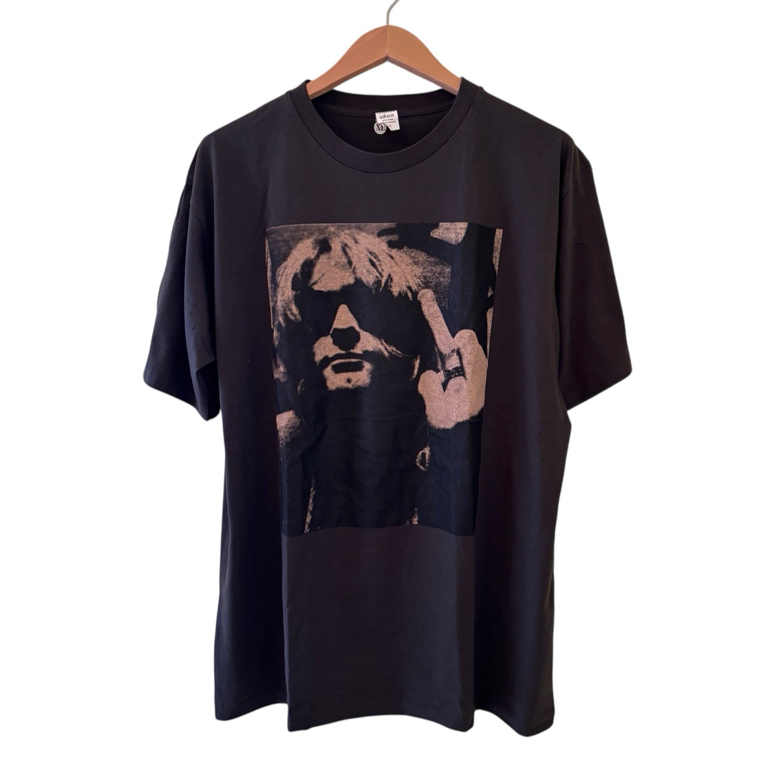 Vintage Kurt Cobain Middle Finger Flip Off Portrait T-Shirt REPRINT Size XL gallery