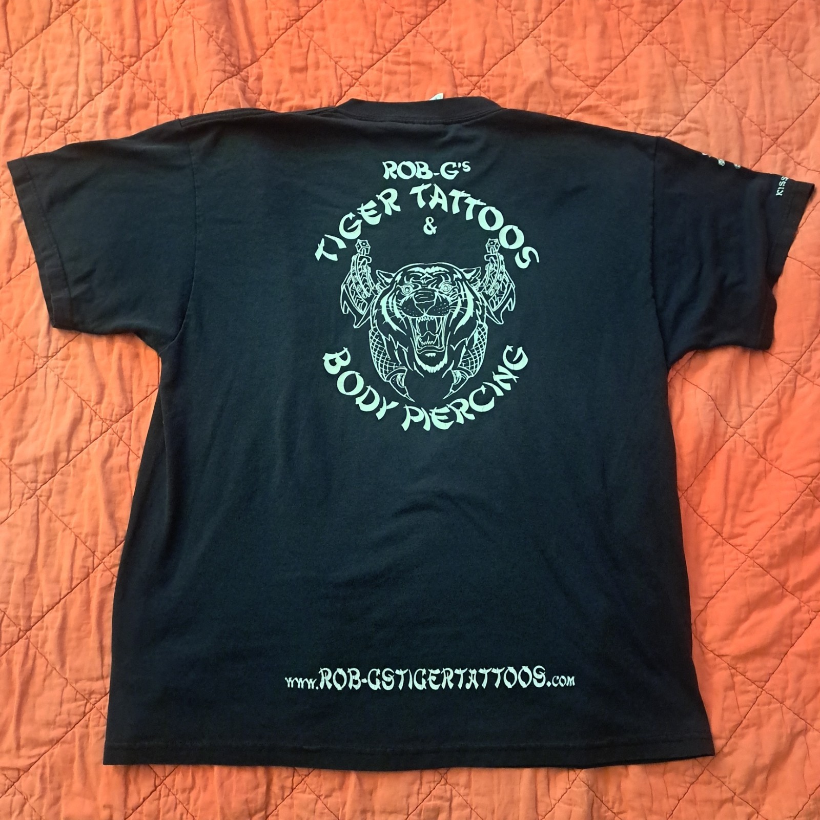 Rob G T-Shirt Mens Size XL Black Graphic Tiger tattoo Vintage 90s 00's fashion gallery