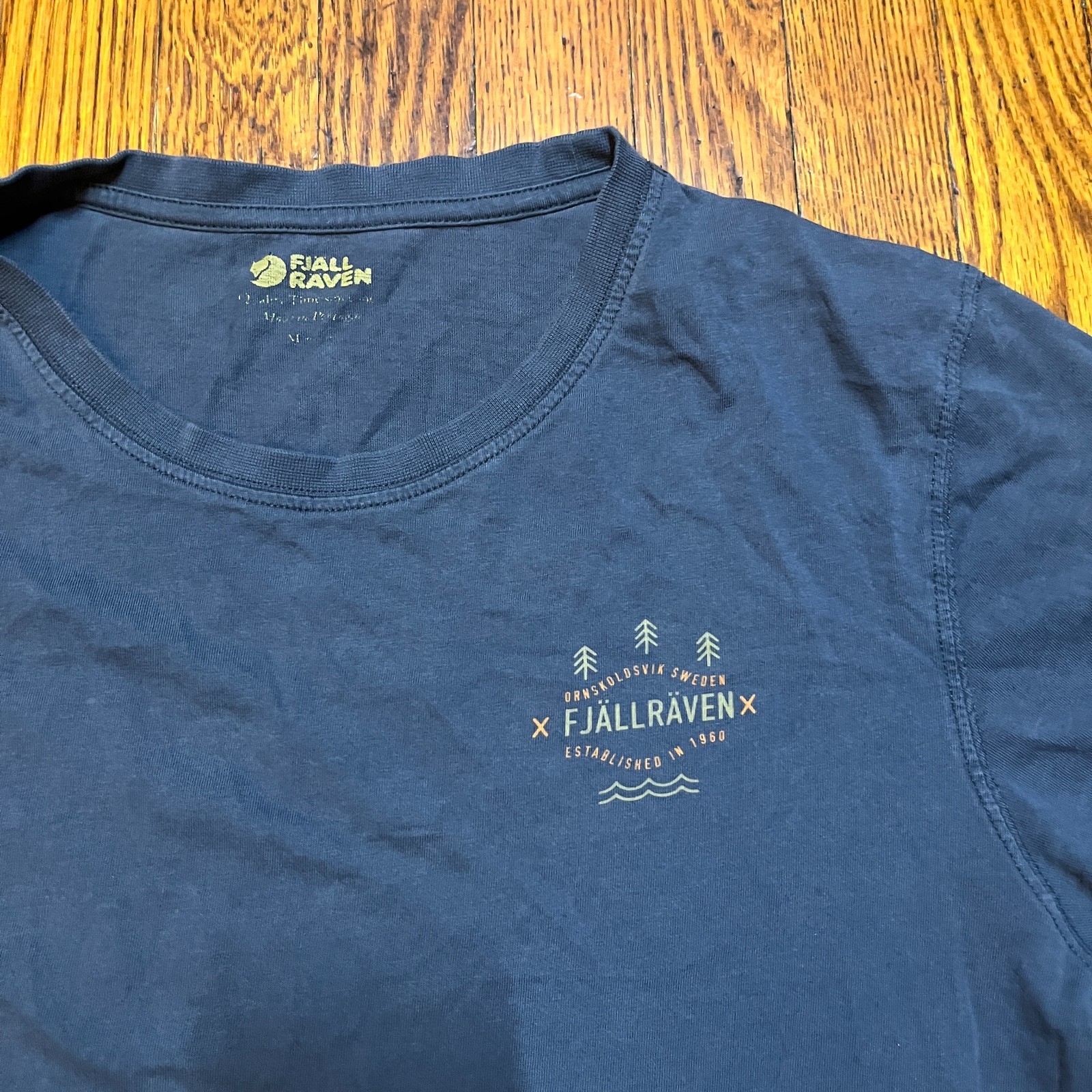 Fjallraven New York Graphic T-Shirt Men's M Blue Cotton Outdoors Gorpcore gallery