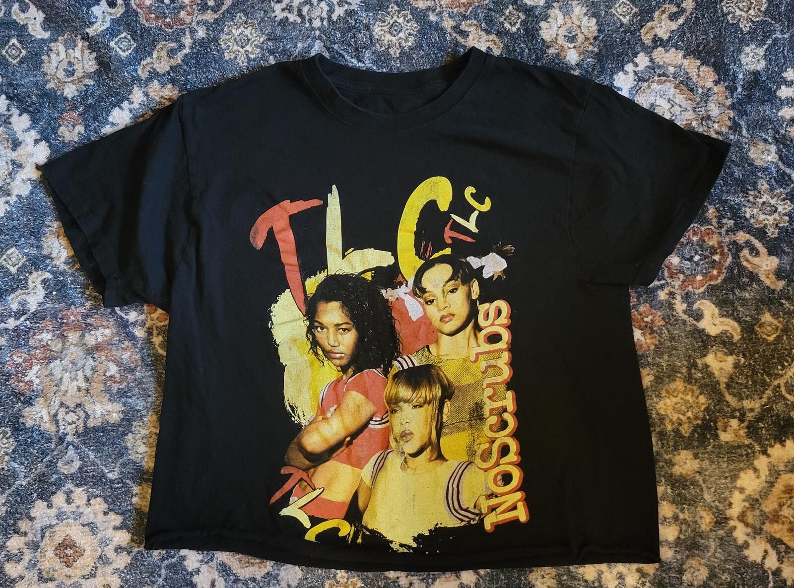 TLC 90s Graphic Cropped T-Shirt Black Music Tee gallery