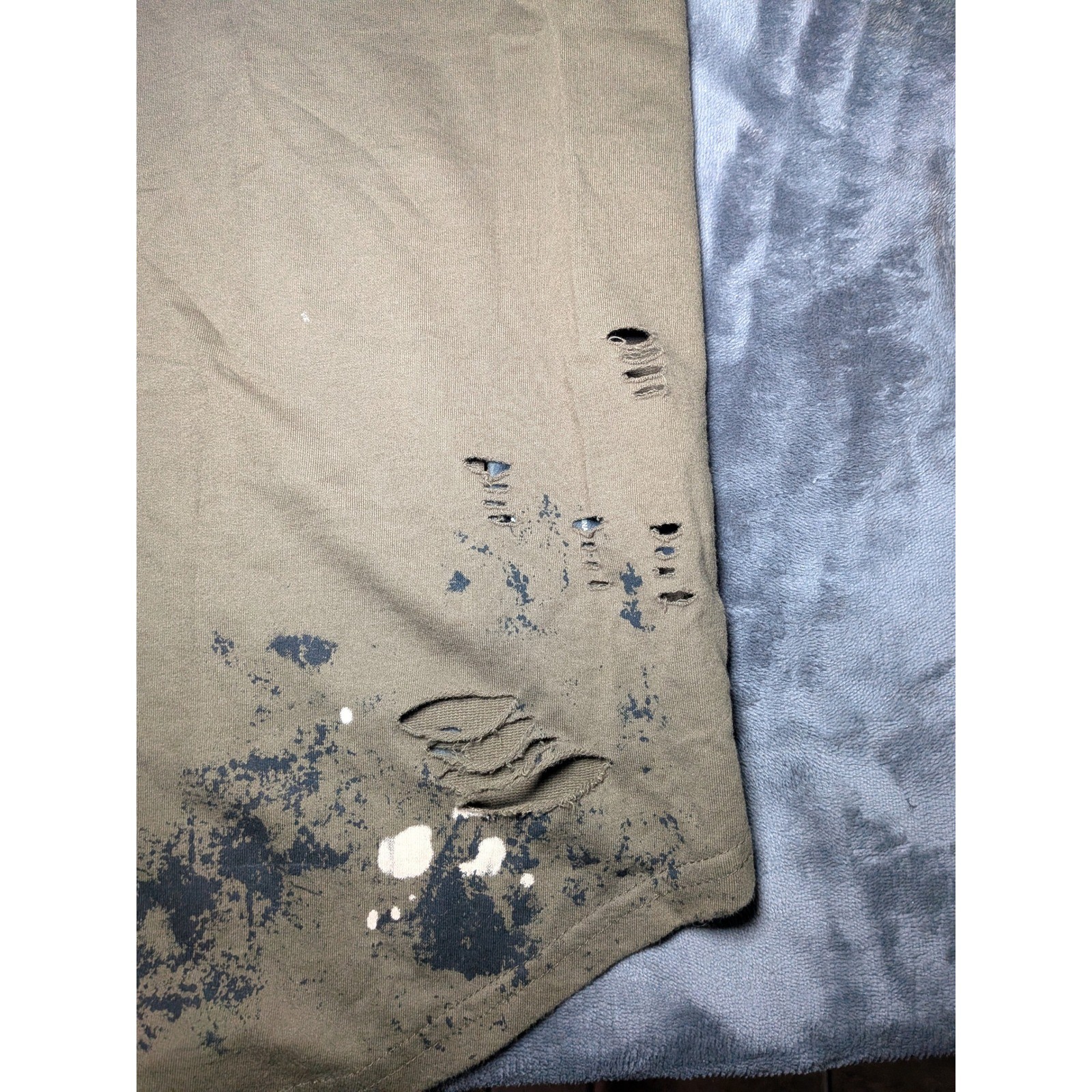 Civil Regime Distressed Scallop Tee Cotton Men Sz S Olive Bleach Paint Splatter gallery