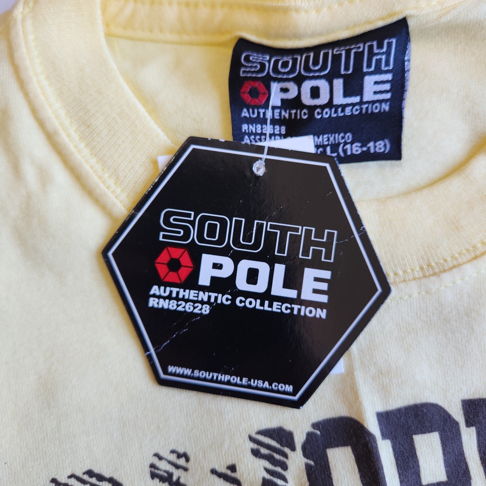 Southpole Yellow Authentic Collection Y2K Streetwear L Crew Neck Graphic T-Shirt gallery