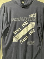 VTG Vintage 1981-1992 Resolution Run Graphic Turtle NeckUSA Downwear Brand (B)