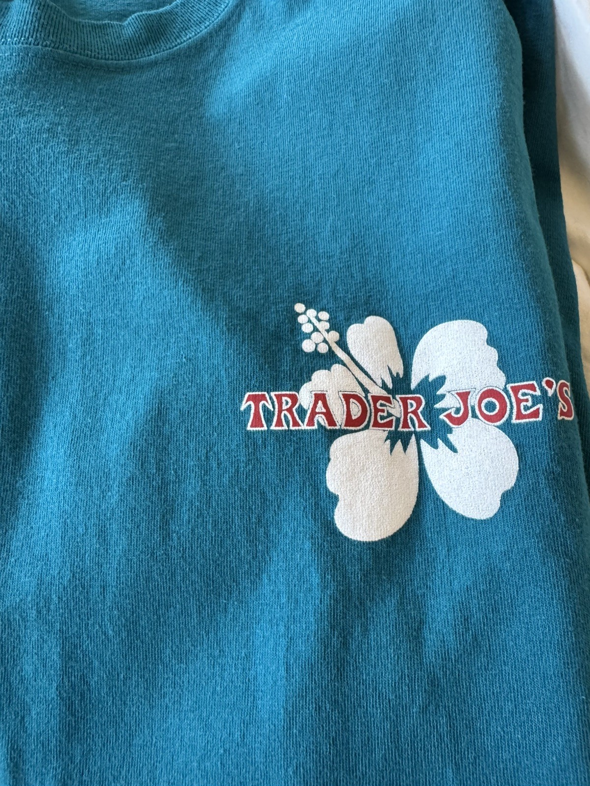 Trader Joe’s Graphic T-Shirt Adult size XL Teal Blue Green Flower Hibiscus gallery