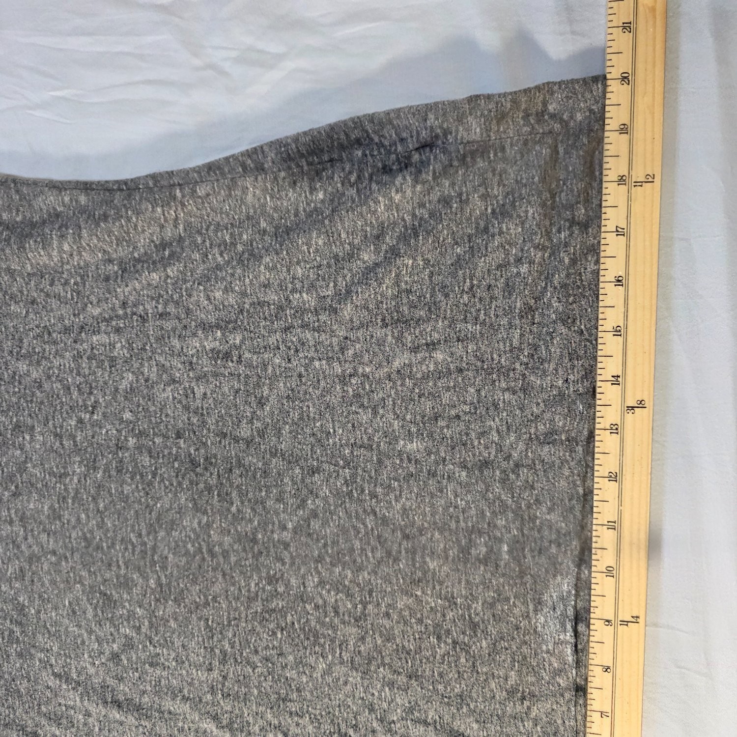 MOSSIMO SUPPLY CO. CASUAL TEE L 100% COTTON MACHINE WASH COLD WITH LIKE COLORS gallery