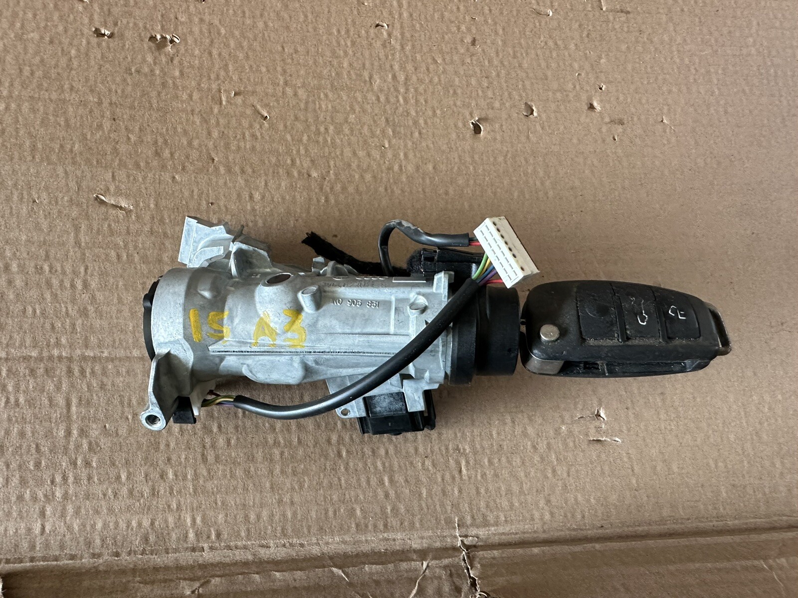2015-2018 AUDI A3 8V IGNITION SWITCH WITH KEY OEM